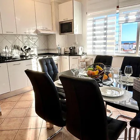 Apartment Lovely Gaivota Mar Da Rocha With Pool , Parking