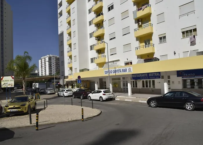 公寓 Lovely Gaivota Mar Da Rocha With Pool , Parking 波尔蒂芒