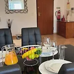 Lovely Gaivota Mar Da Rocha With Pool Appartement