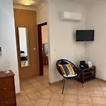 Lovely Gaivota Mar Da Rocha With Pool Portimão