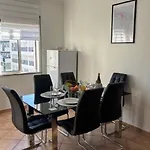 Appartement Lovely Gaivota Mar Da Rocha With Pool Portimão