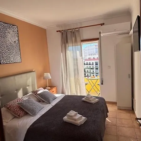 Apartment Lovely Gaivota Mar Da Rocha With Pool , Parking Portimao