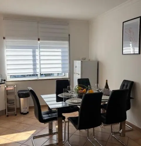 Lovely Gaivota Mar Da Rocha With Pool Portimão